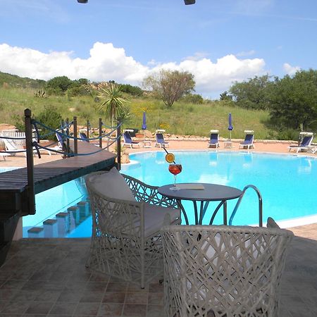 Relais Fenicottero Rosa Konuk evi Porto Taverna Dış mekan fotoğraf