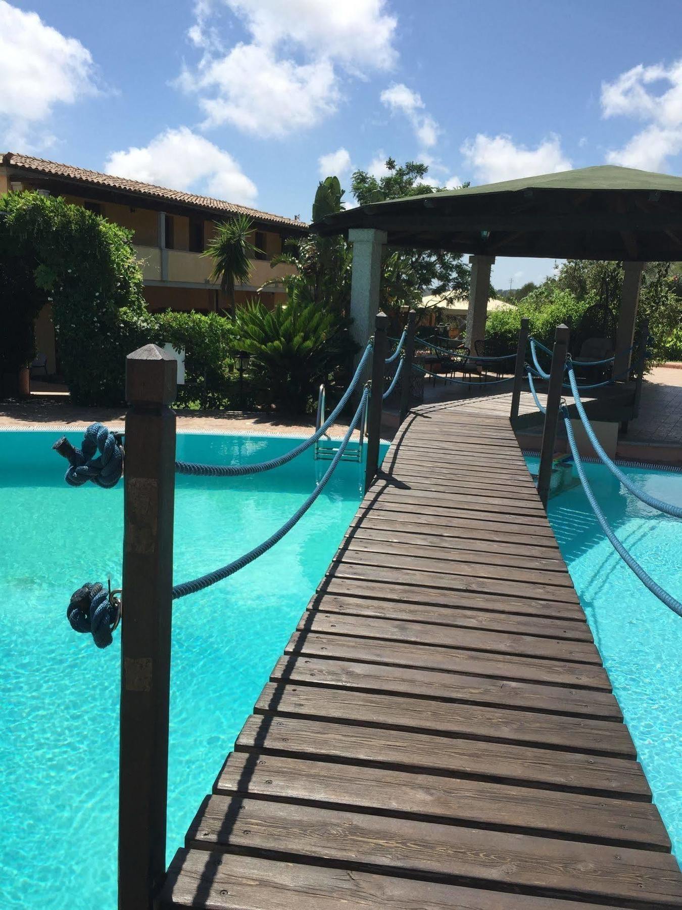 Relais Fenicottero Rosa Konuk evi Porto Taverna Dış mekan fotoğraf